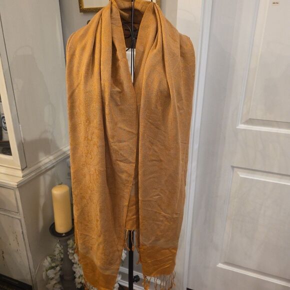 Pashmina Silk Scarf Gold Paisley Fringed Wrap 72x28 - Picture 1 of 3